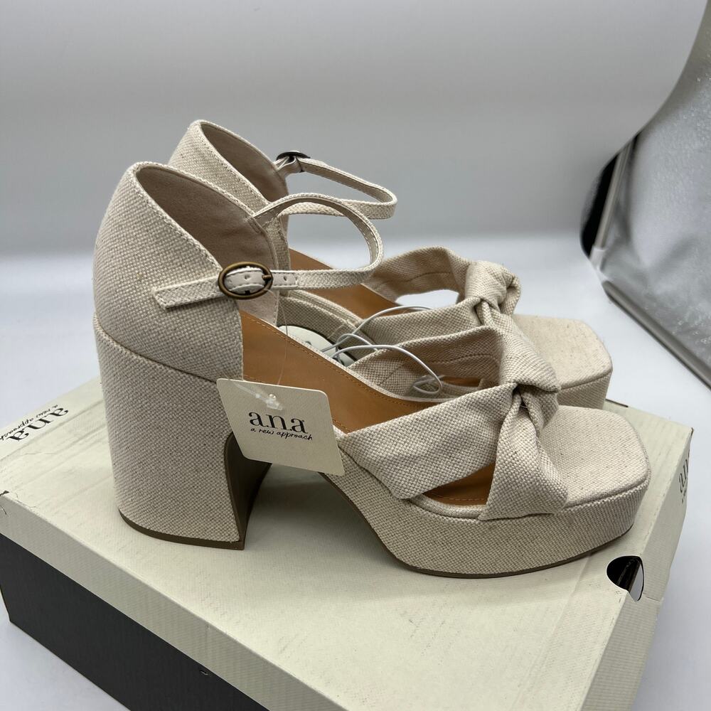 a.n.a Womens Holland Heeled Sandals Cream Natural Color Size 11M